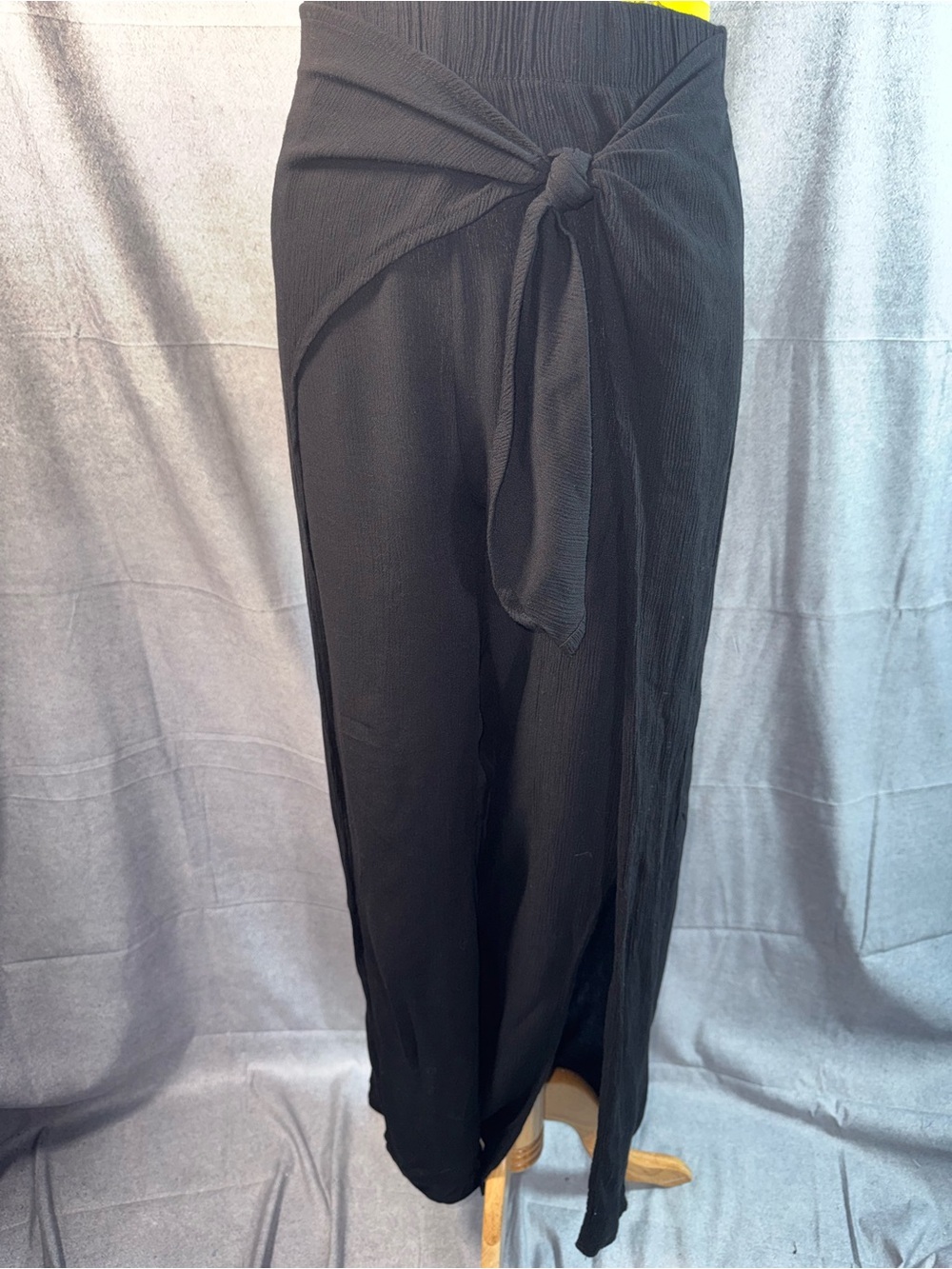 2284-Kona Sol Black Tie-Front Swim Coverup Skirt